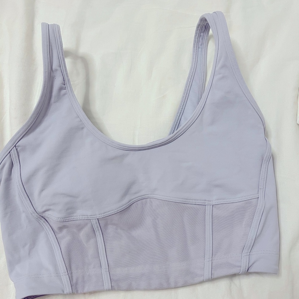 Beautiful color Lulu lemon sports bra